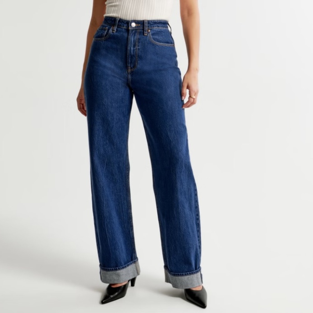 Abercrombie & Fitch High Rise Wide Leg Jeans in Dark Blue